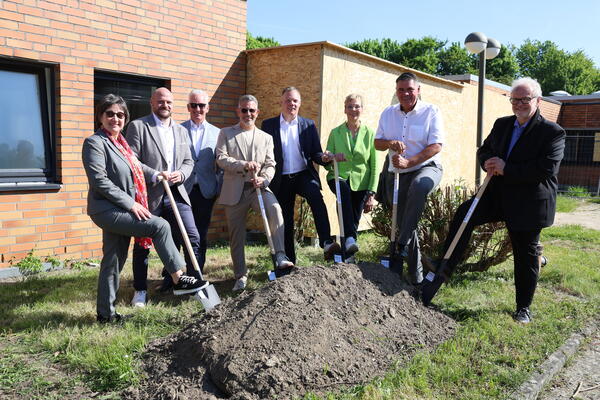 Spatenstich Karl-Brauckmann-Schule 30.04.2025 