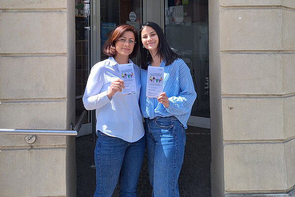 KIM Sprachcafe Gamze Coban (links) und Elham Pourmahmood (rechts)