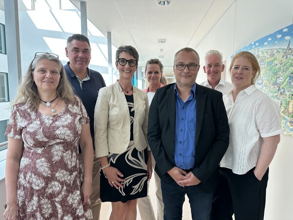 08-12 Neuer Schulaufsichtsbeamter 