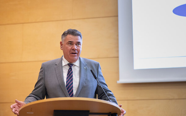 Bild-(1)-Foto-Pflegecompass-