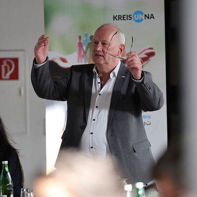 Bild vergr&ouml;&szlig;ern: 06-02-KIM-Lenkungskreis-(3)-Foto-Max-Rolke---Kreis-Unna