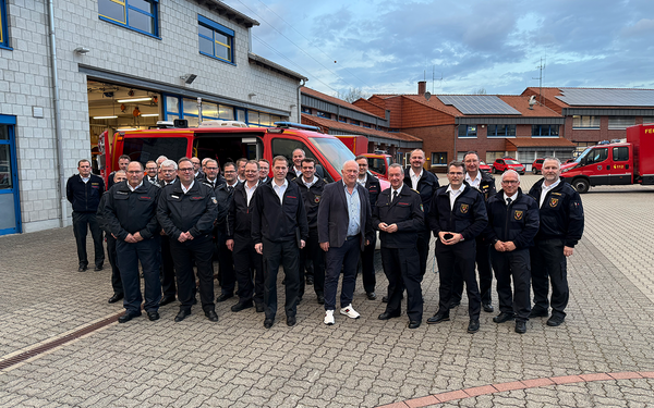 03-10-Foto-1-Wehrleiter-am-Zentrum-für-Gefahrenabwehr-Foto-Max-Rolke---Kreis-Unna