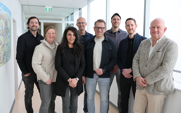 von-links-Jan-Tarik-Delkus,-Katja-Arens,-Sengül-Ersan,-Sascha-Alexandrowicz,-Martin-Oschinski,-Ingo-Gall,-Oliver-Baadte-und-Holger-Gutzeit-Foto-Leonie-Joost