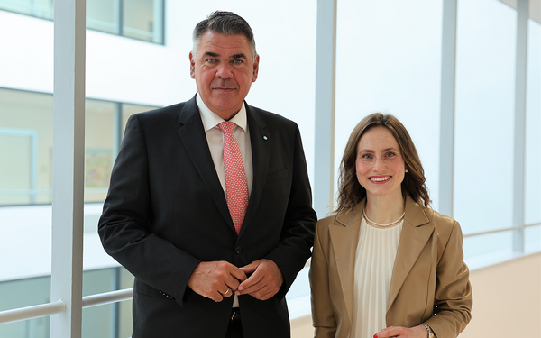 Landrat-Mario-Löhr-und-Kim-Tabea-Odenwald-17-04-2026-Foto-Leonie-Joost---Kreis-Unna