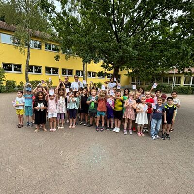 Bild vergr&ouml;&szlig;ern: Bild 4 Abschluss 31.7. Heeren nachmittags