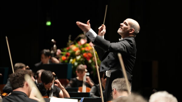 Generalmusikdirektor Rasmus Baumann 