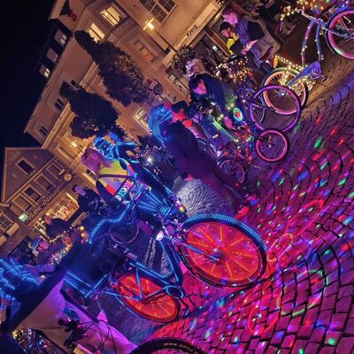 Bild vergr&ouml;&szlig;ern: Lichterradeln_Werne