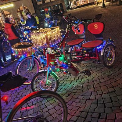 Bild vergr&ouml;&szlig;ern: Lichterradeln_Werne2