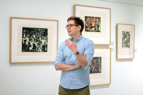 David Riedel, der künstlerische Leiter des Museum Peter August Böckstiegel in Werther, spricht am Donnerstag über die von Victor Tuxhorn gegründete Künstlergruppe „Rote Erde“. 