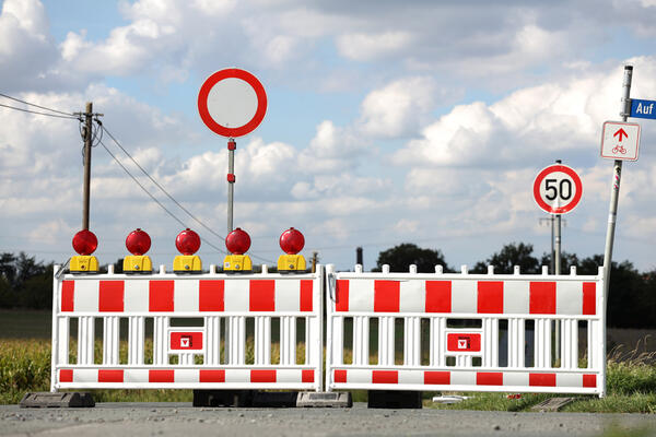 Straßensperrung - Gesperrt - 2020 - Foto nowofoto - Kreis Unna