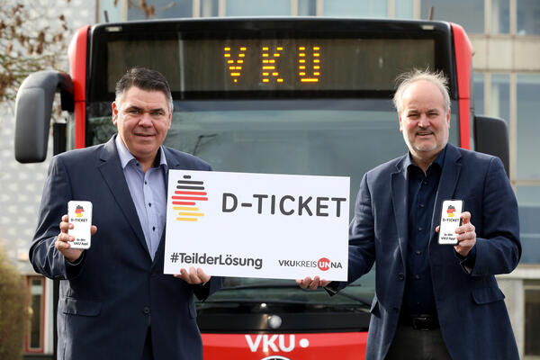 03-23 D-Ticket Löhr und Pieperjohanns Foto VKU