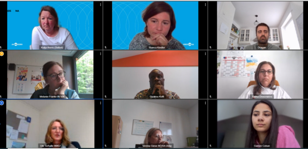 Bild vergr&ouml;&szlig;ern: Screenshot Austausch My Turn - My Career