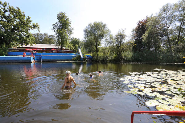 Bergkamen---Heil---Naturfreibad---2019---Foto-nowofoto---Rechte-Kreis-Unna