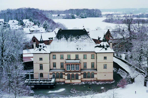 Bild vergrößern: Haus Opherdicke im Winter Foto Lost Tape rechte Kreis Unna