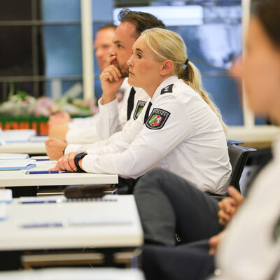 09-02 Begruessung Polizei (6) Foto Max Rolke - Kreis Unna